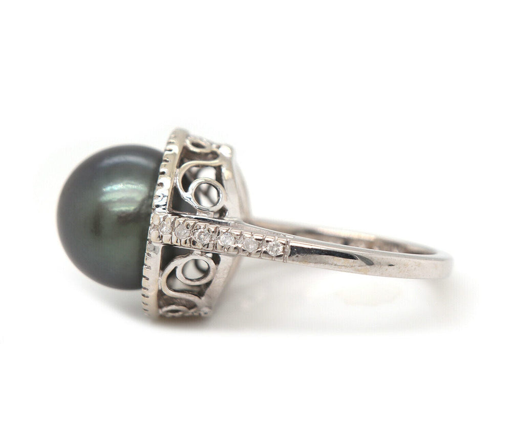 11.50 MM Grey Tahitian Pearl and 0.25ctw Diamond Halo Ring in 14K