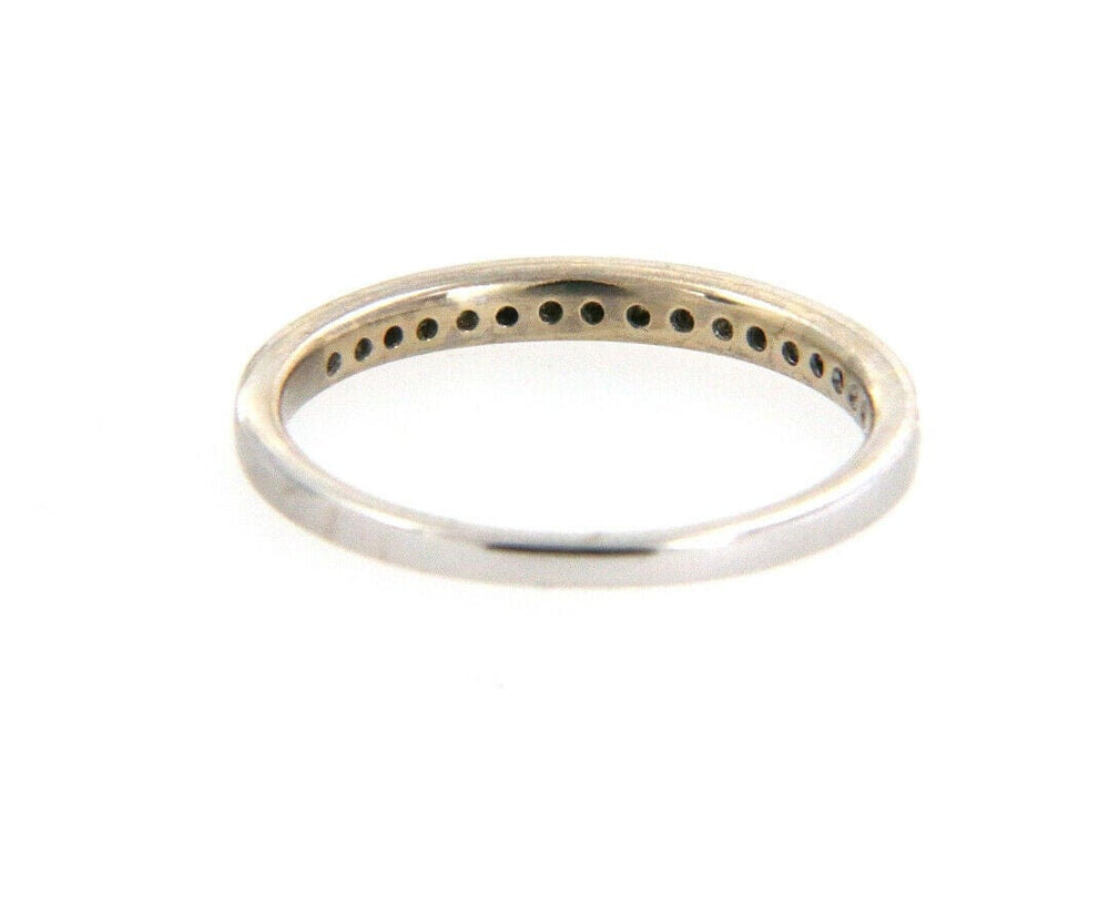 0.16ctw Diamond Slender Wedding Band Ring in 18K