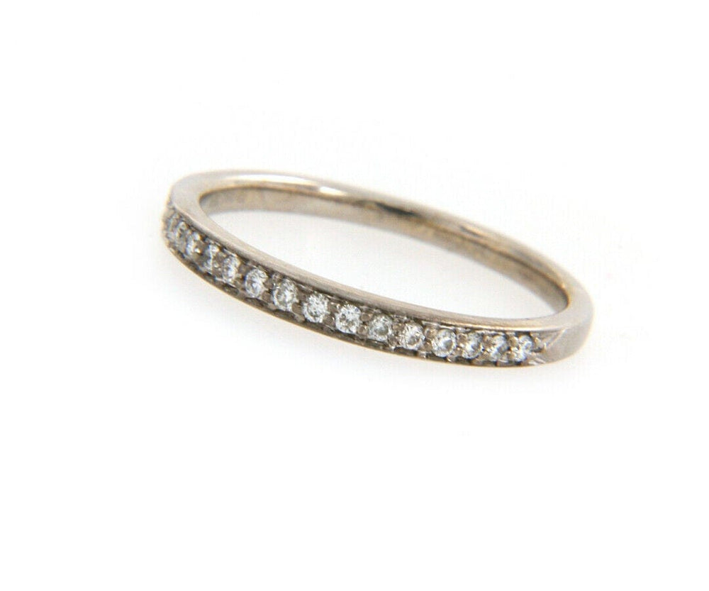 0.16ctw Diamond Slender Wedding Band Ring in 18K